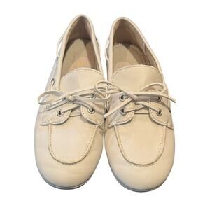 Tommy Bahama Women’s Size 6.5 Seafairer Cream Boat Shoes Deck Loafers Slip Ons